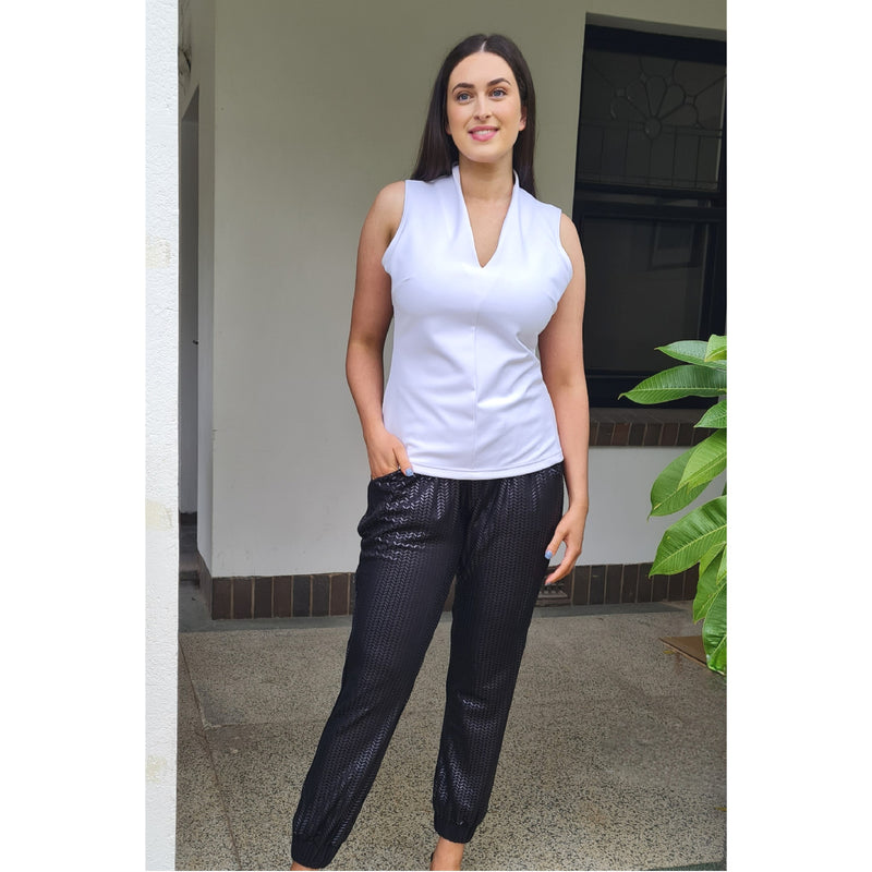 Tremendous Sleeveless Stretch Top in White