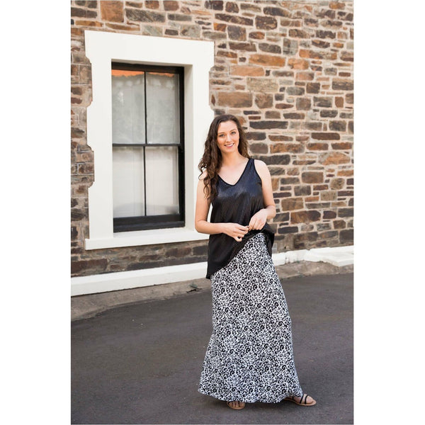 Trick Maxi Skirt in Grey Leopard