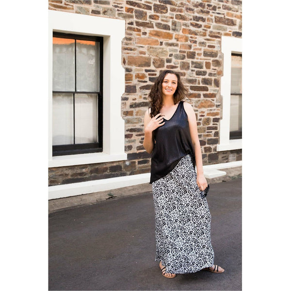 Task V Neck Camisole in Shimmery Nightowl Black