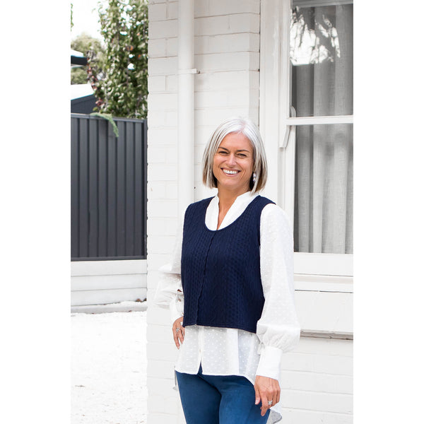 Thrill Scoop Neck Vest in Navy