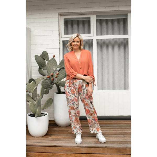 Adapt Cropped Print Pant