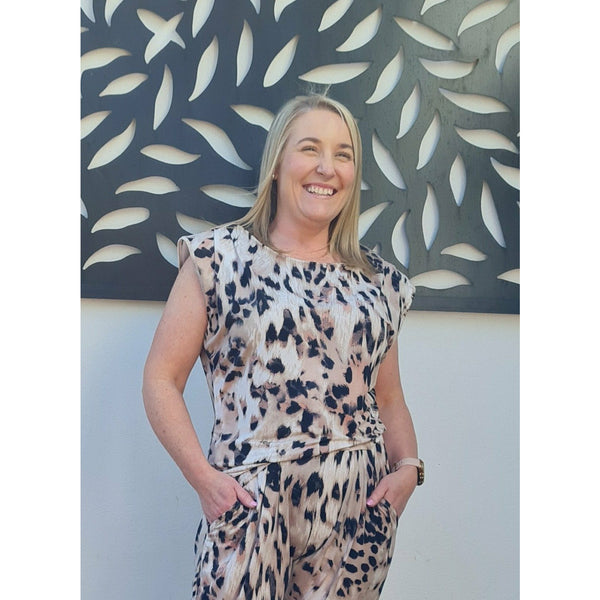 Assume T Shirt Top in Leopard