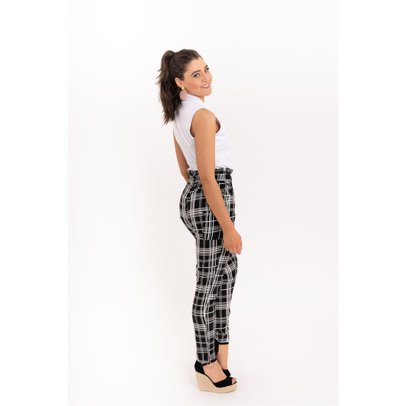 Trace Tapered Leg Pant in Black Check